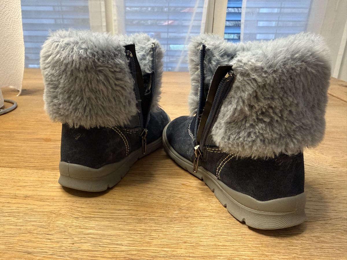 Scarpe per ragazze: Primigi Winterstiefel Kids – Usato da Dällikon venduto da vis_cvd5 2