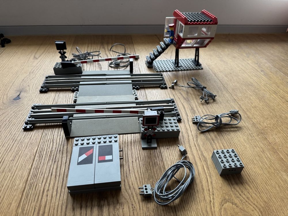 Lego 7866 Bahnübergang 12 V / Volt (Gebraucht) in Bremgarten AG für CHF ...