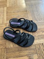 Sandales Ipanema noires, taille 27, parfaites pour l'été!