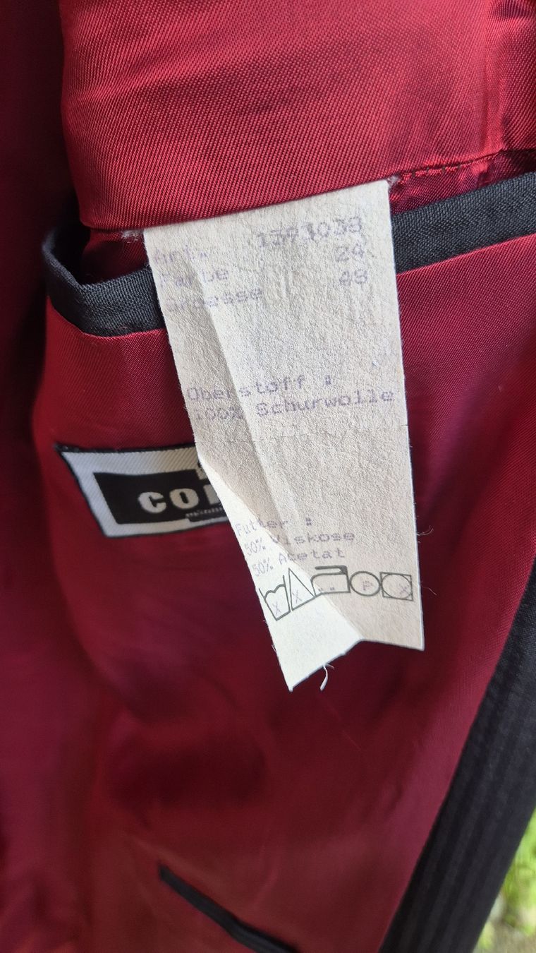 Completi: Edler Anzug Tossari, Gr. 48 – Nuovo (secondo la descrizione) da Illnau venduto da Bab58blau 2