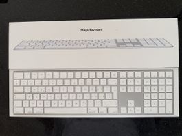 Apple Magic Keyboard mit Ziffernblock neu