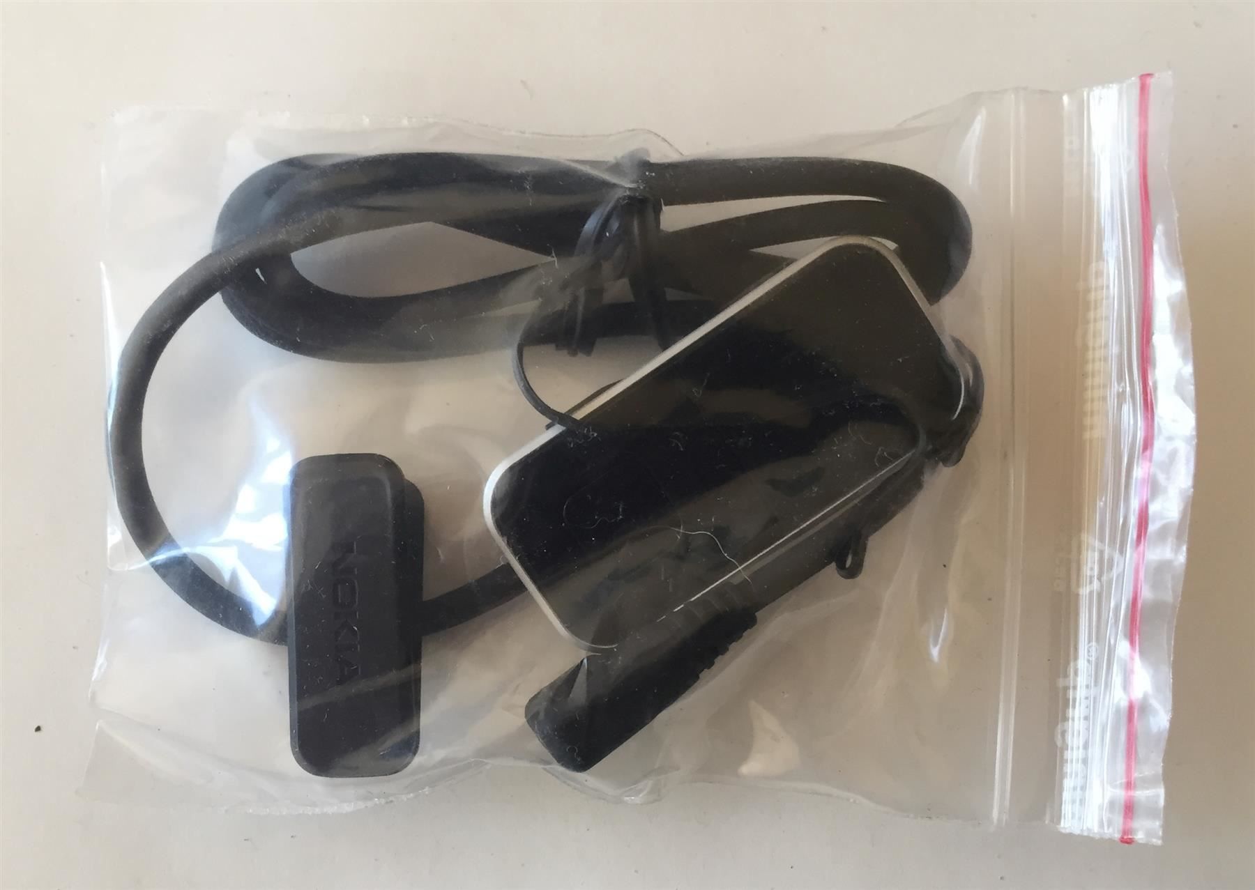 Nokia Cuffie: Nokia Headset AD-83 Classic Slide Arte Fold Supernova etc. – Nuovo e nell'imballaggio originale da Genève venduto da Cockattoo