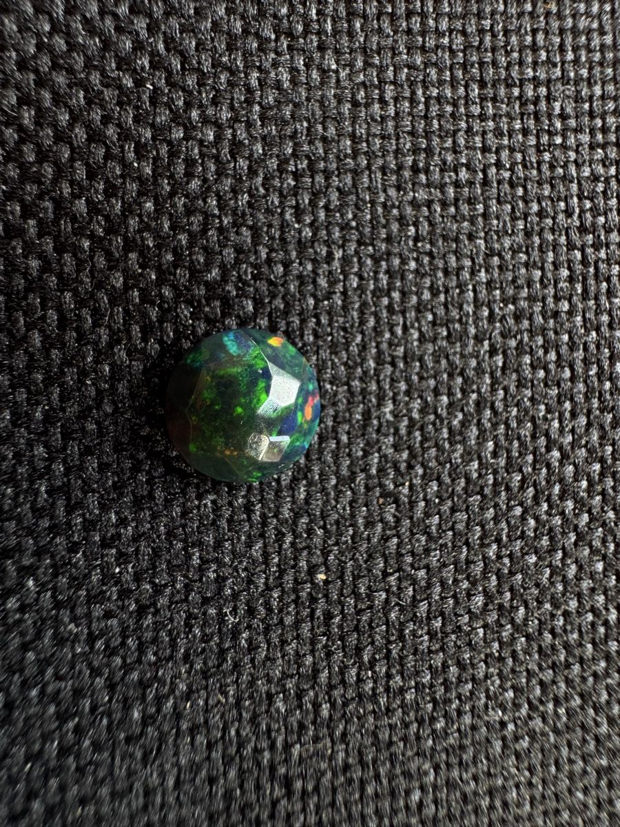 Edelsteine: Black Opal 0.75ct – Neu und originalverpackt aus Wängi von Horus90 4
