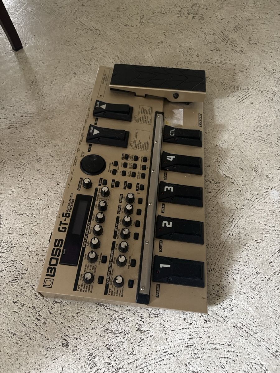 Boss Strumenti musicali: Pédalier guitare Boss GT-6 multi-effets – Usato da Vernier venduto da Judge63 2