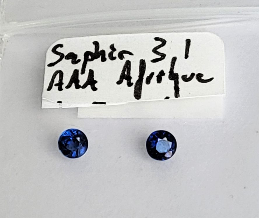 Lot De 15 Saphirs Bleu-vert D'Australie - 2,36 Carats - Taille Diamant Excellente - Neuf Avec étiquettes