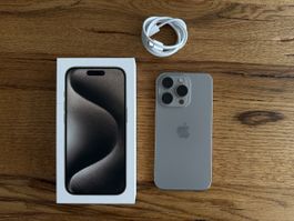 iPhone 15 Pro 256 Go Titane – état impeccable