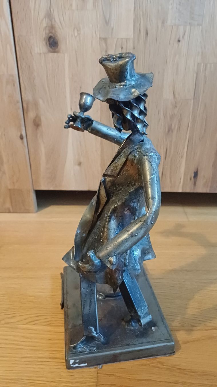 Sculture & Statue: David Abt Skulptur Weinflaschenhalter – Usato da Oberneunforn venduto da Bumbam 4