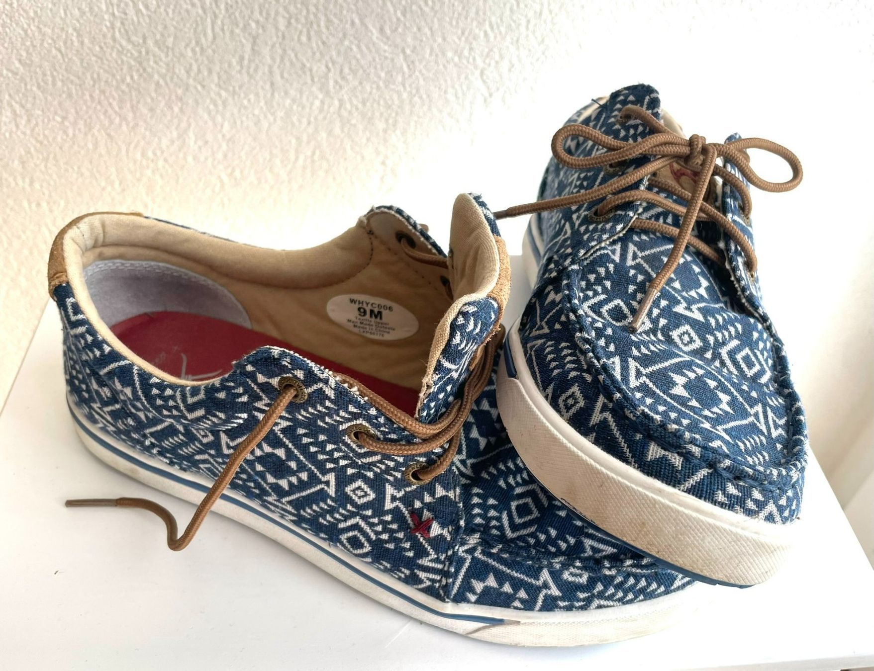 Scarpe da donna: Twisted X Hooey Loper Western Sneaker Multi Pattern Damen 40 – Usato da Frutigen venduto da stusan