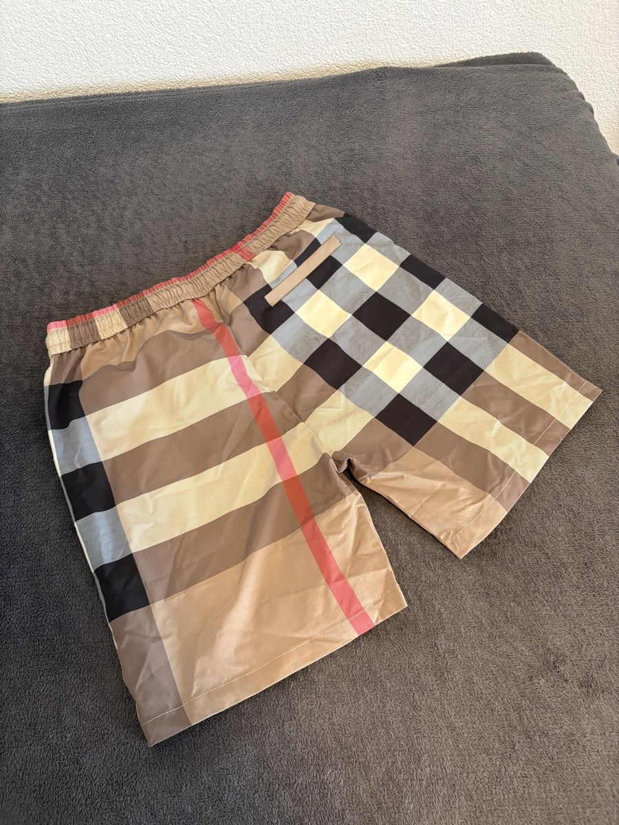 Burberry Hosen: Burberry Short – Neu (gemäss Beschreibung) aus Oftringen von ste_k7xh 2