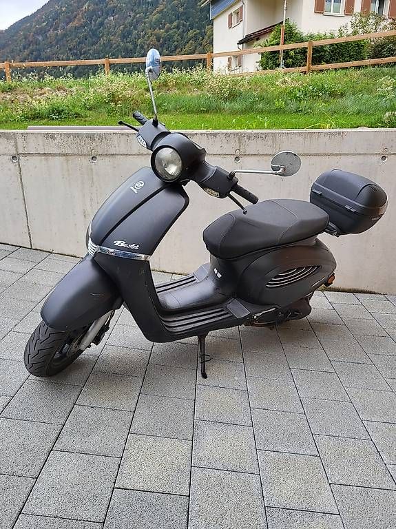 Strasse: Roller Daelim Besbi 125ccm – Defekt aus Altdorf UR von Sandro06