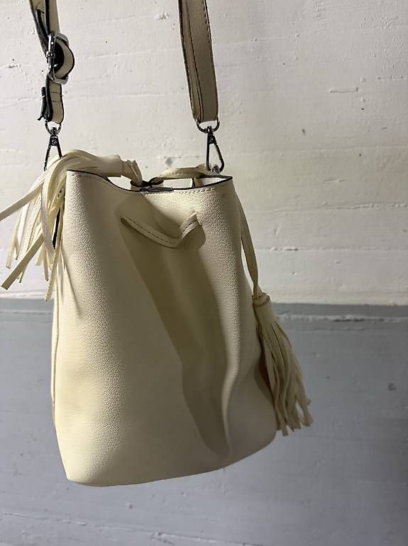 Sacs femmes: Borsa a secchiello – D'occasion à Pregassona par mar_2jjh 1