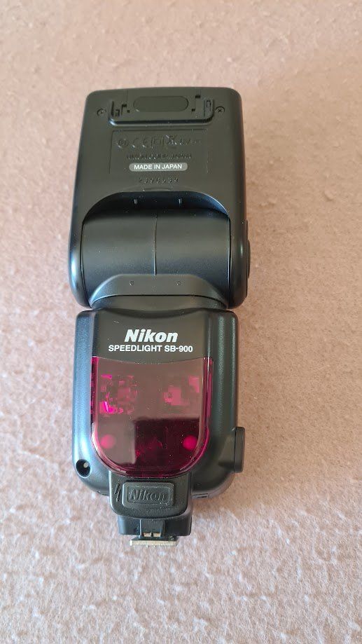 Nikon Flashs: Nikon Speedlight SB-900 – D'occasion à Basel par drummler24 1
