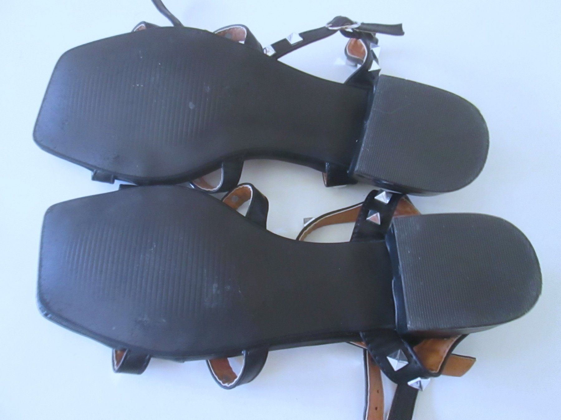 Scarpe da donna: Gavi-Sandalen Nummer 38 – Usato da Sementina venduto da babucia 2