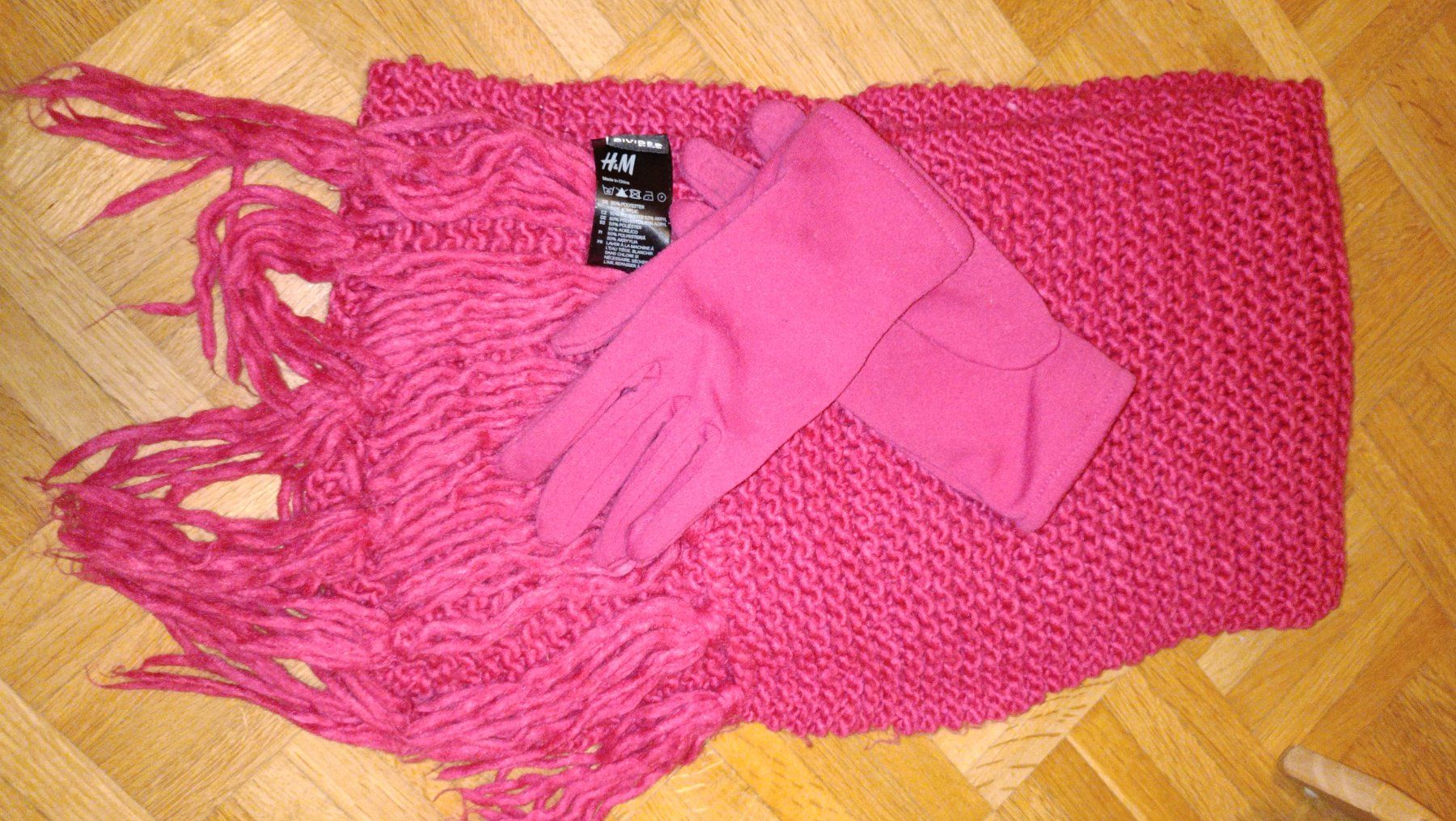 Foulards & écharpes: Schal & Handschuhe – D'occasion à Dübendorf par Me_sa 3