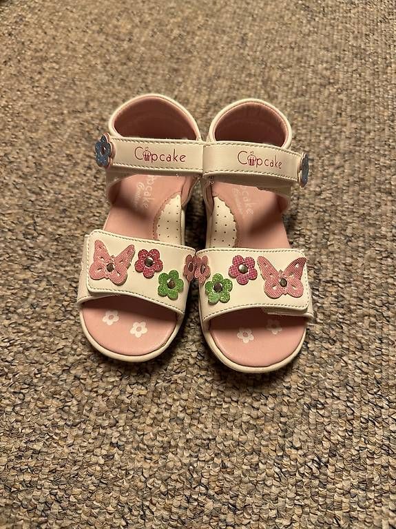 Scarpe per ragazze: Sandalen – Usato da Arbon venduto da malevix