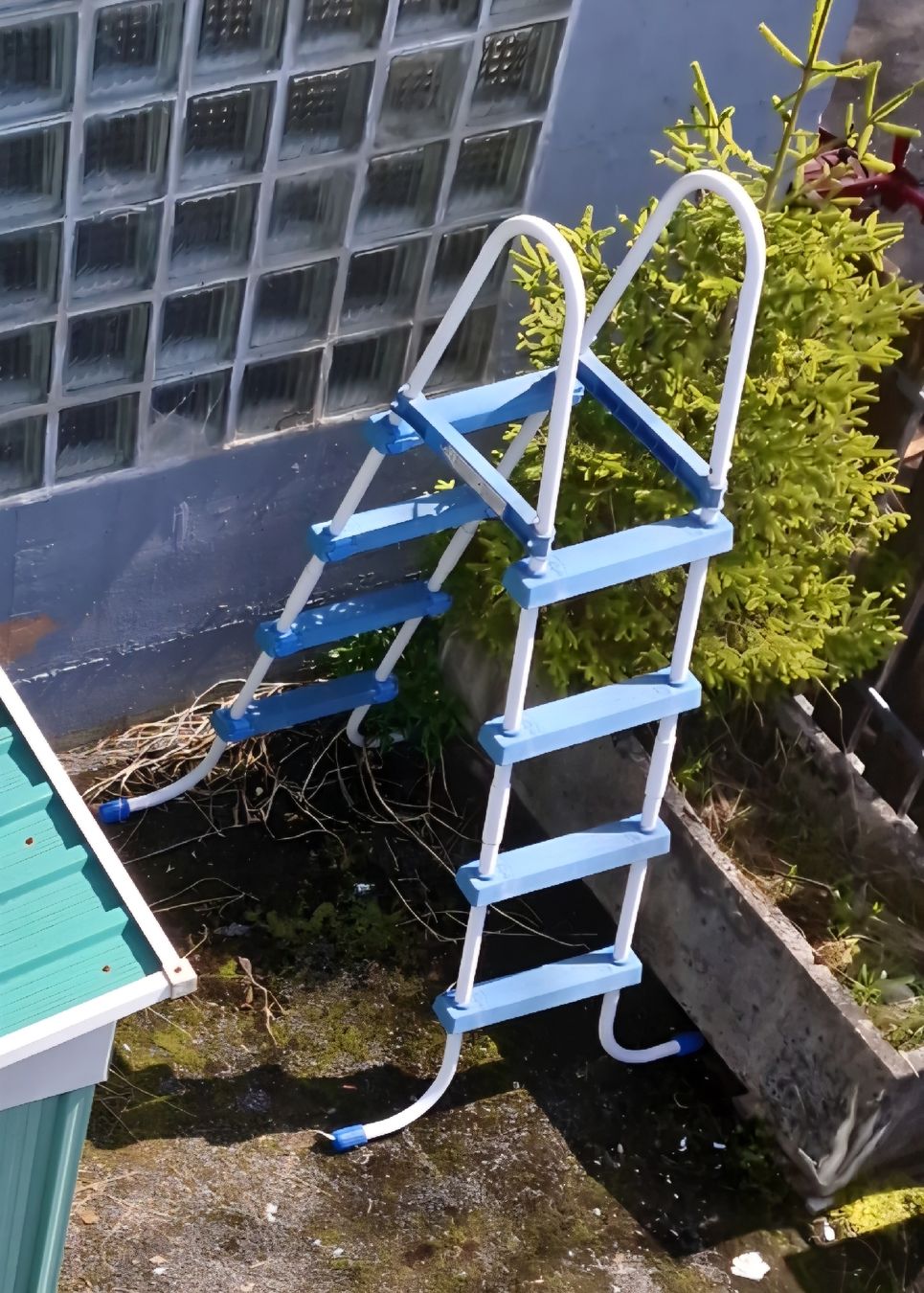 Scale: Pool Leiter fürs Schwimmbecken Treppe – Usato da Freienbach venduto da Haribo1980