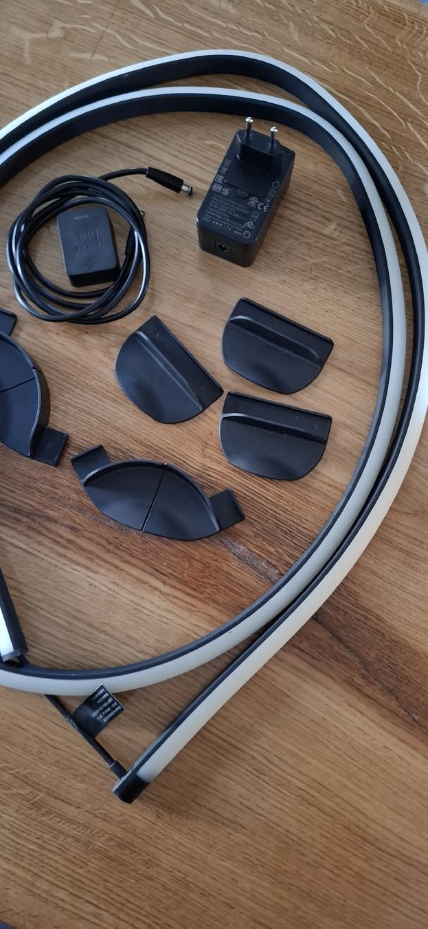 Philips Lampade: Philips Hue play gradient lightstrip 65" – Usato da Guntershausen venduto da Jtattoo 2