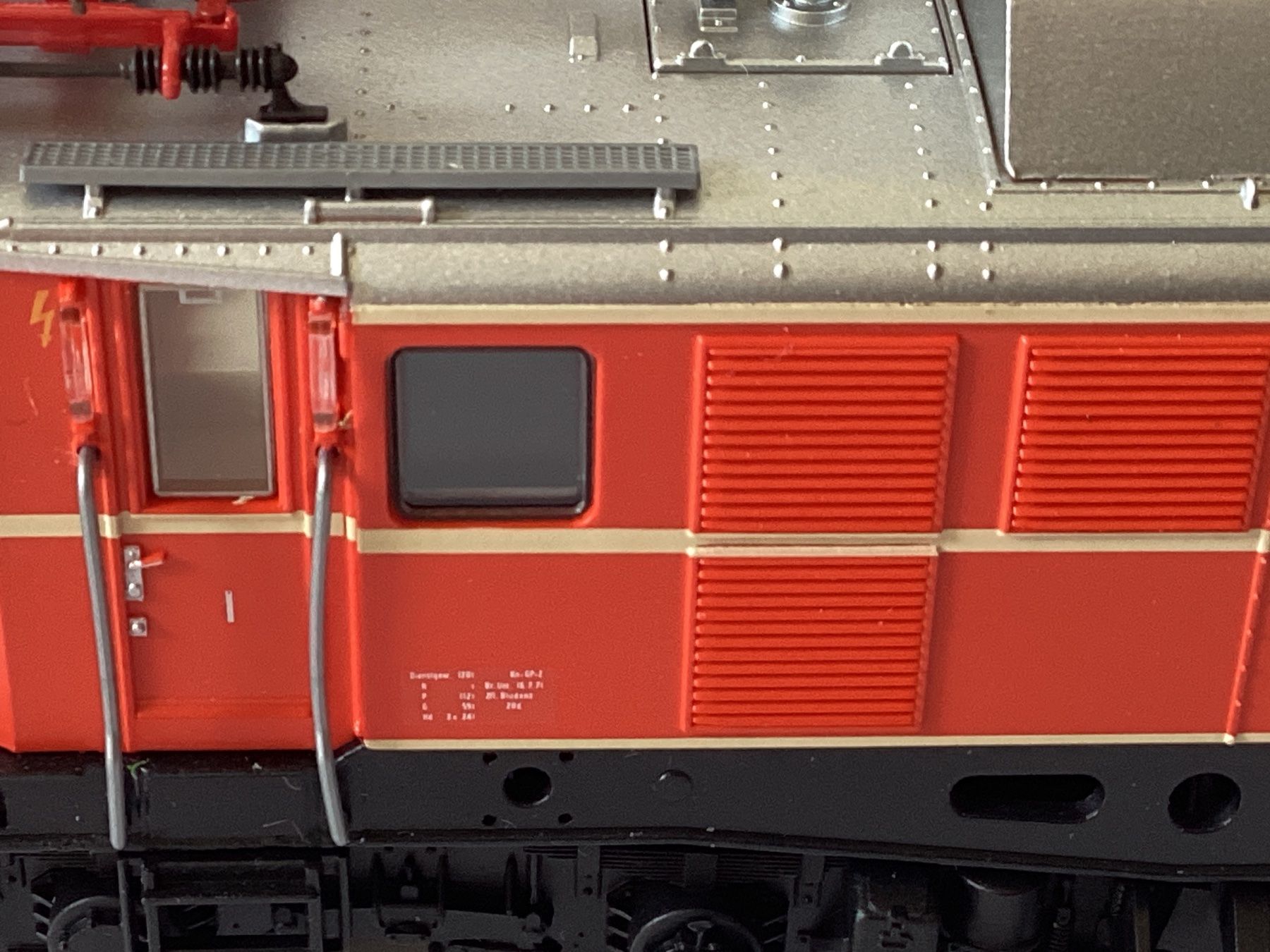 Roco Modellini di ferrovie: Roco 43742 ÖBB 1020.43 H0 1:87 – Usato da Effretikon venduto da simtek_de 6