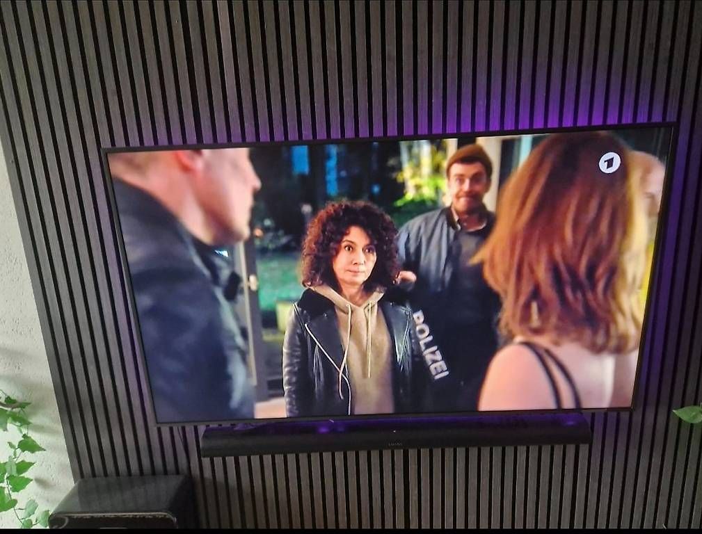 Samsung Fernseher: The  Frma  2025 serie – Gebraucht aus Bern von Grigio01