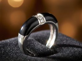 Stilvoller Designer-Silberring (925) mit Onyx - NEU