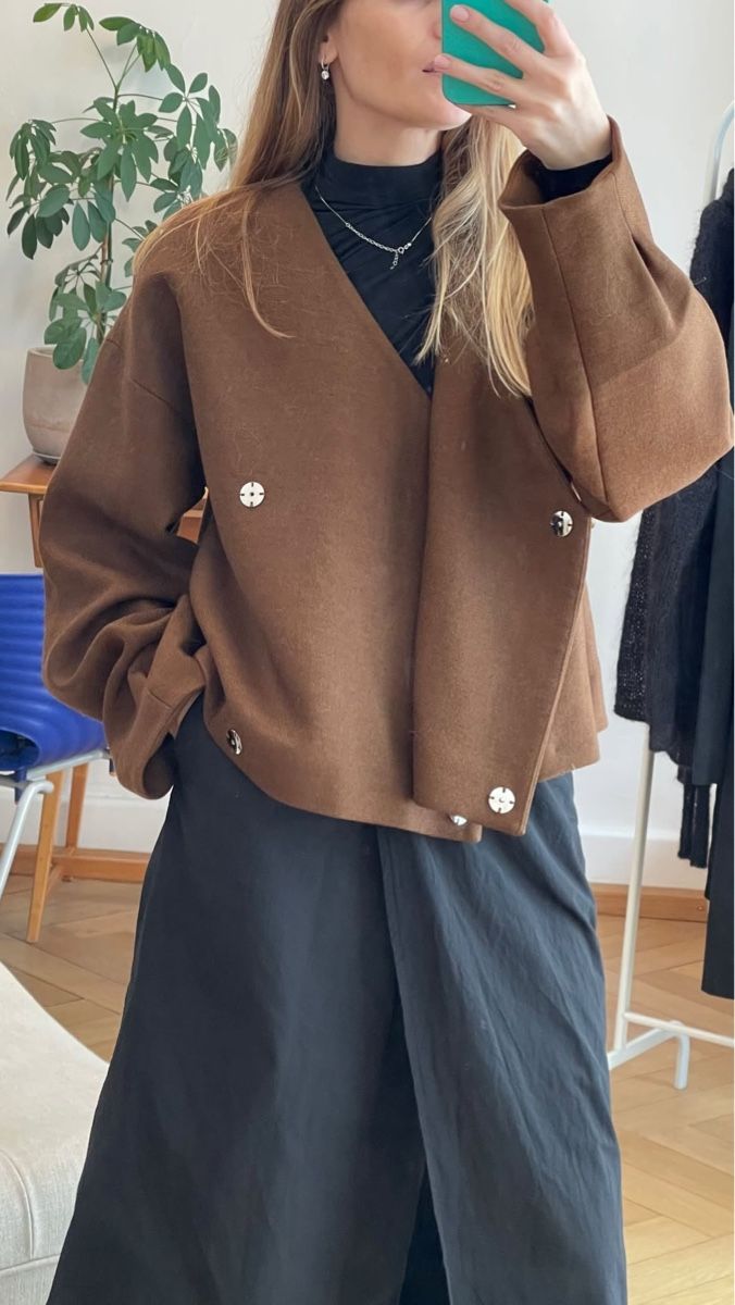 Giacche: Wool Blend Cropped Brown Jacket – Nuovo (secondo la descrizione) da Goldau venduto da Kseniya123
