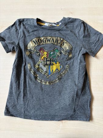 Harry Potter T-Shirt grau Motiv Hogwarts Grösse 110/116