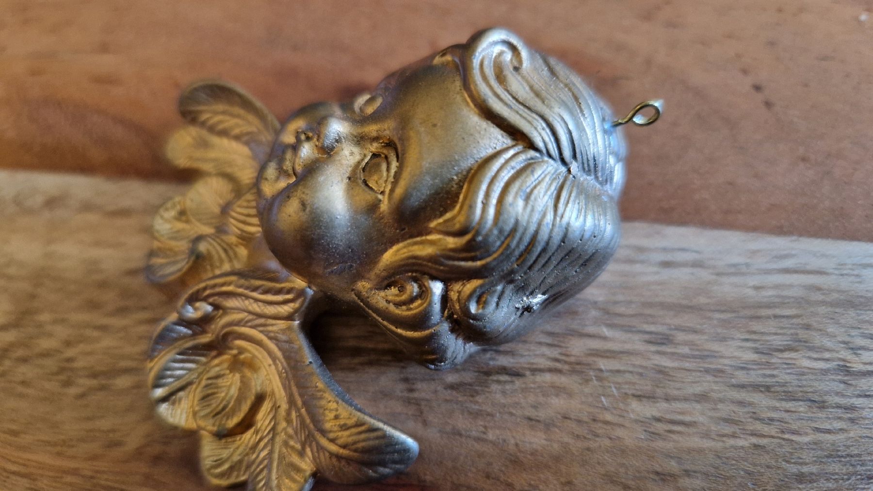 Statuette: Goldener Engelkopf – Usato da Oberengstringen venduto da Asteroid56 3