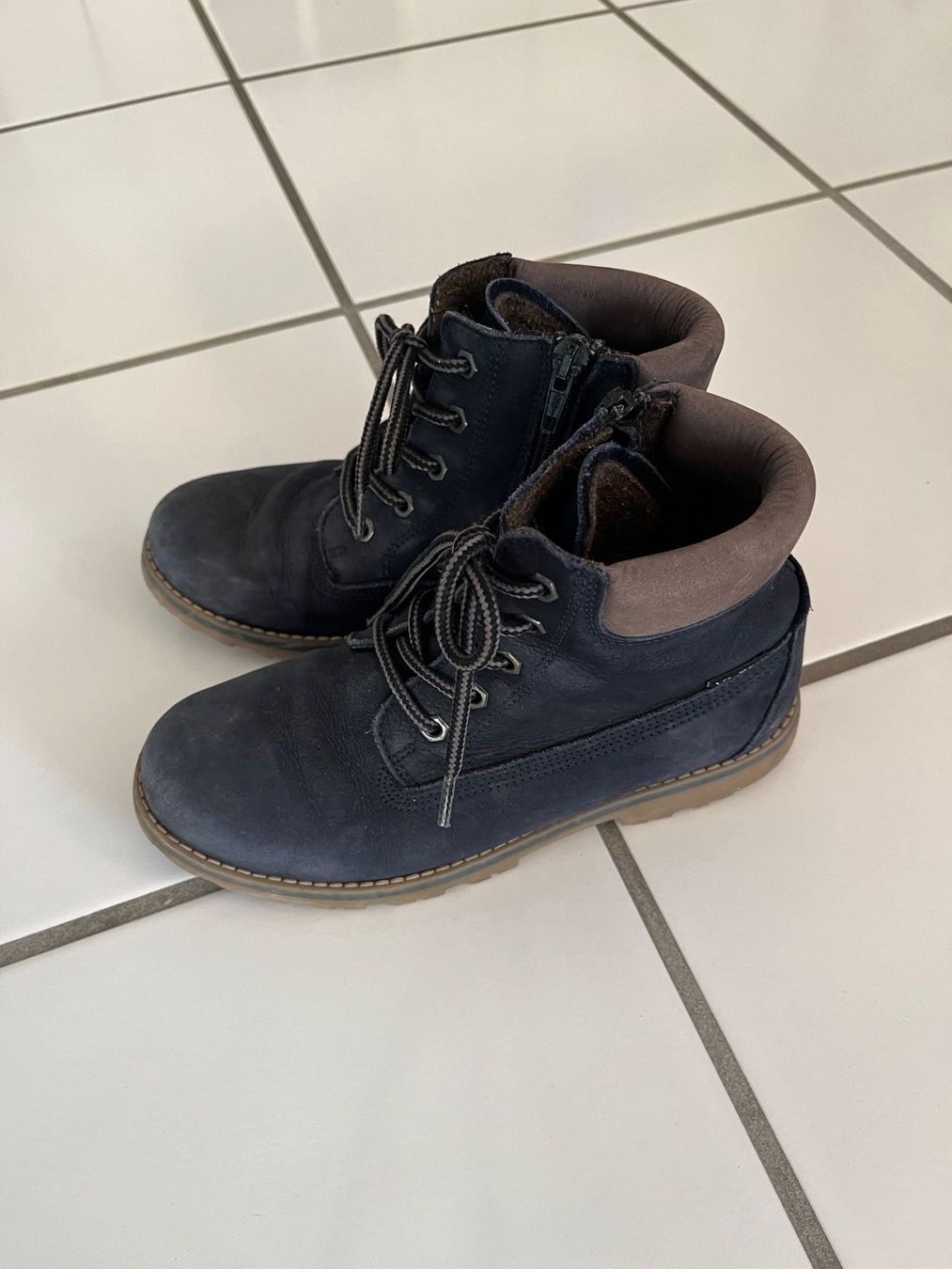 Scarpe per ragazze: Herbst-/Winterschuhe Gr. 34 – Usato da Flurlingen venduto da absh 1