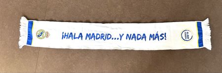 Fussballschal Real Madrid 2018-19 neu