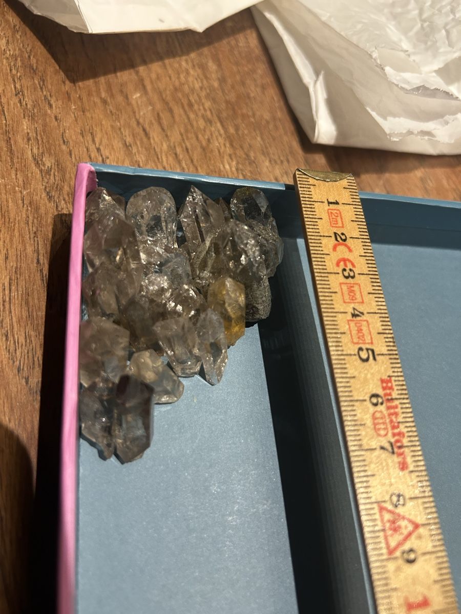 Mineralien & Heilsteine: Kristallspitzen – Gebraucht aus Bern von jetblack 3