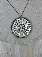 Collana con specchietti