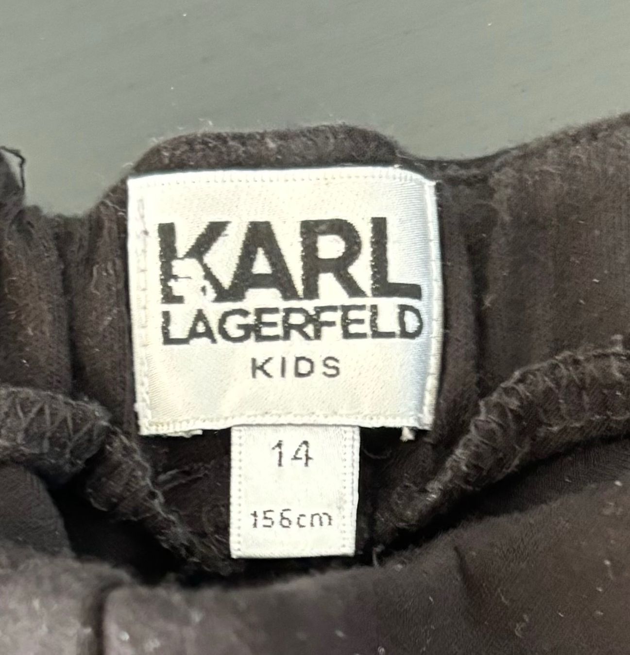 Karl Lagerfeld Pantaloni: Short Karl Lagerfeld – Usato da La Croix (Lutry) venduto da pet_stw9 2