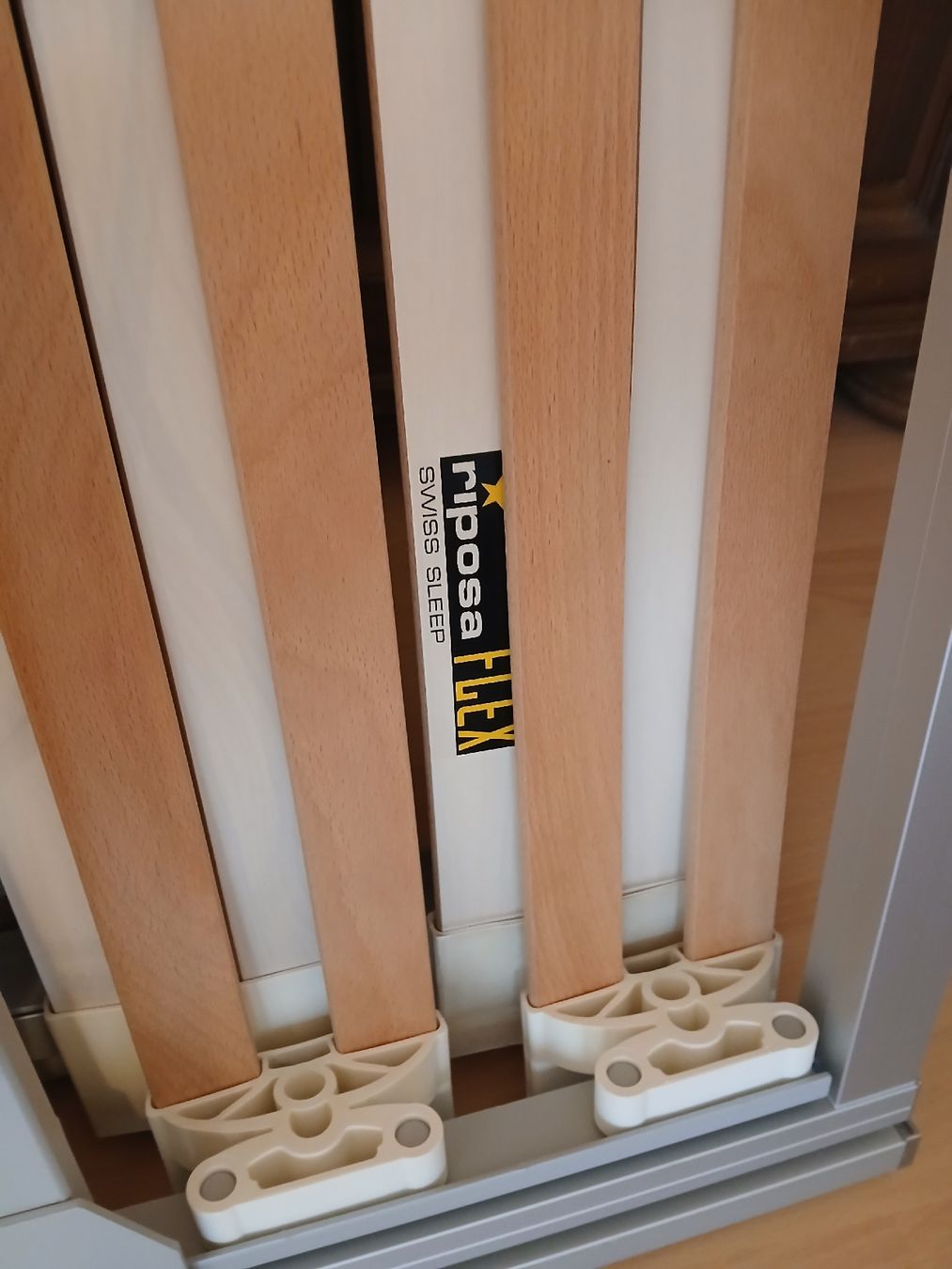 Betten: Elektrisch verstellbarer Lattenrost Riposa Flex – Gebraucht aus Kriens von timber333
