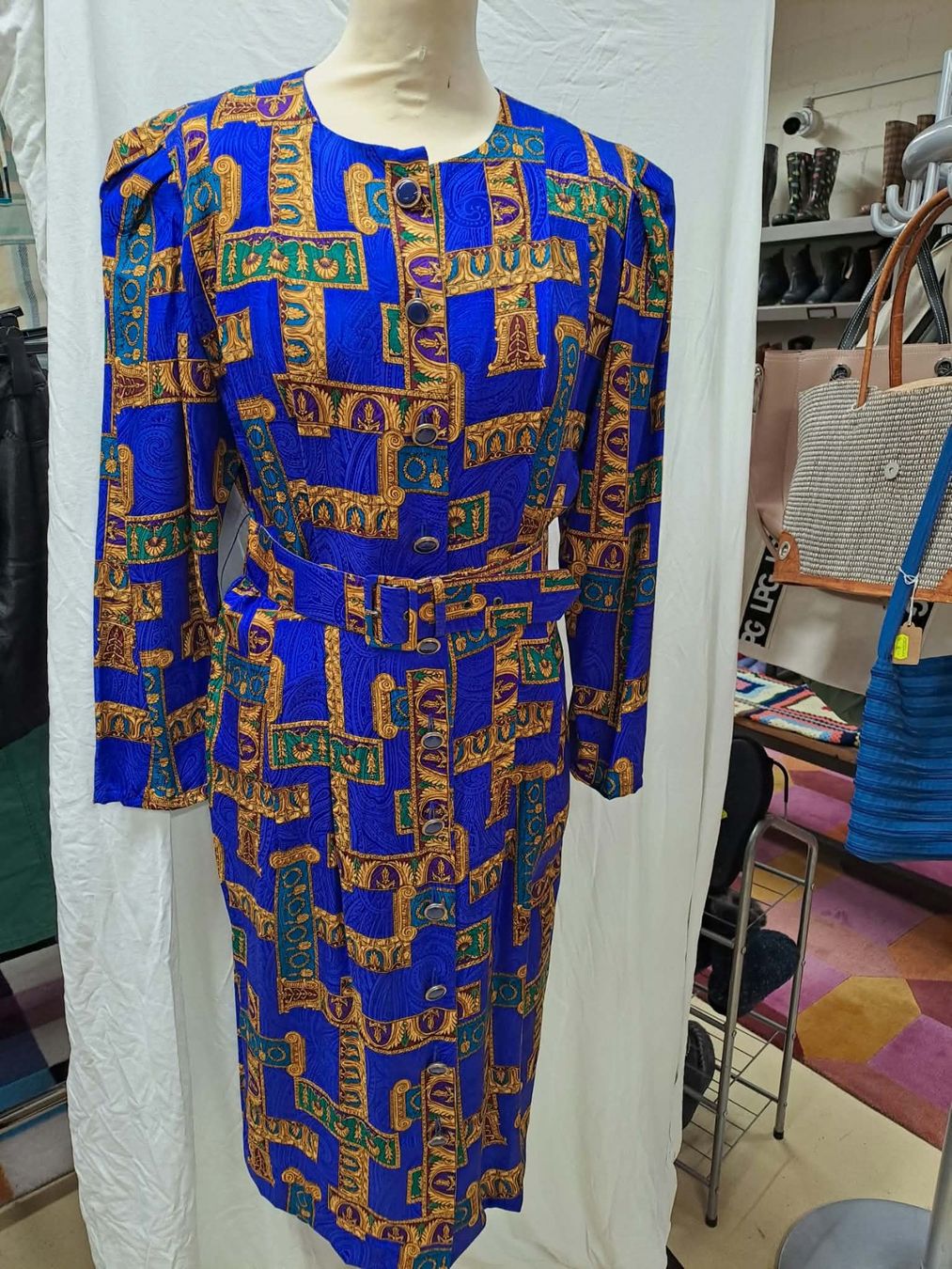 Vestiti: Robe ADRIANNA PAPELL – Usato da La Chaux-de-Fonds venduto da Emmaus2300CDF