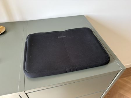 Dicota Laptoptasche schwarz 23x33cm guter Zustand