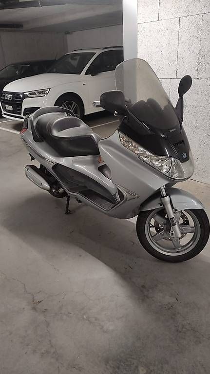 Scooters: Piaggio x8 200 – D'occasion à Steffisburg par rtresch01