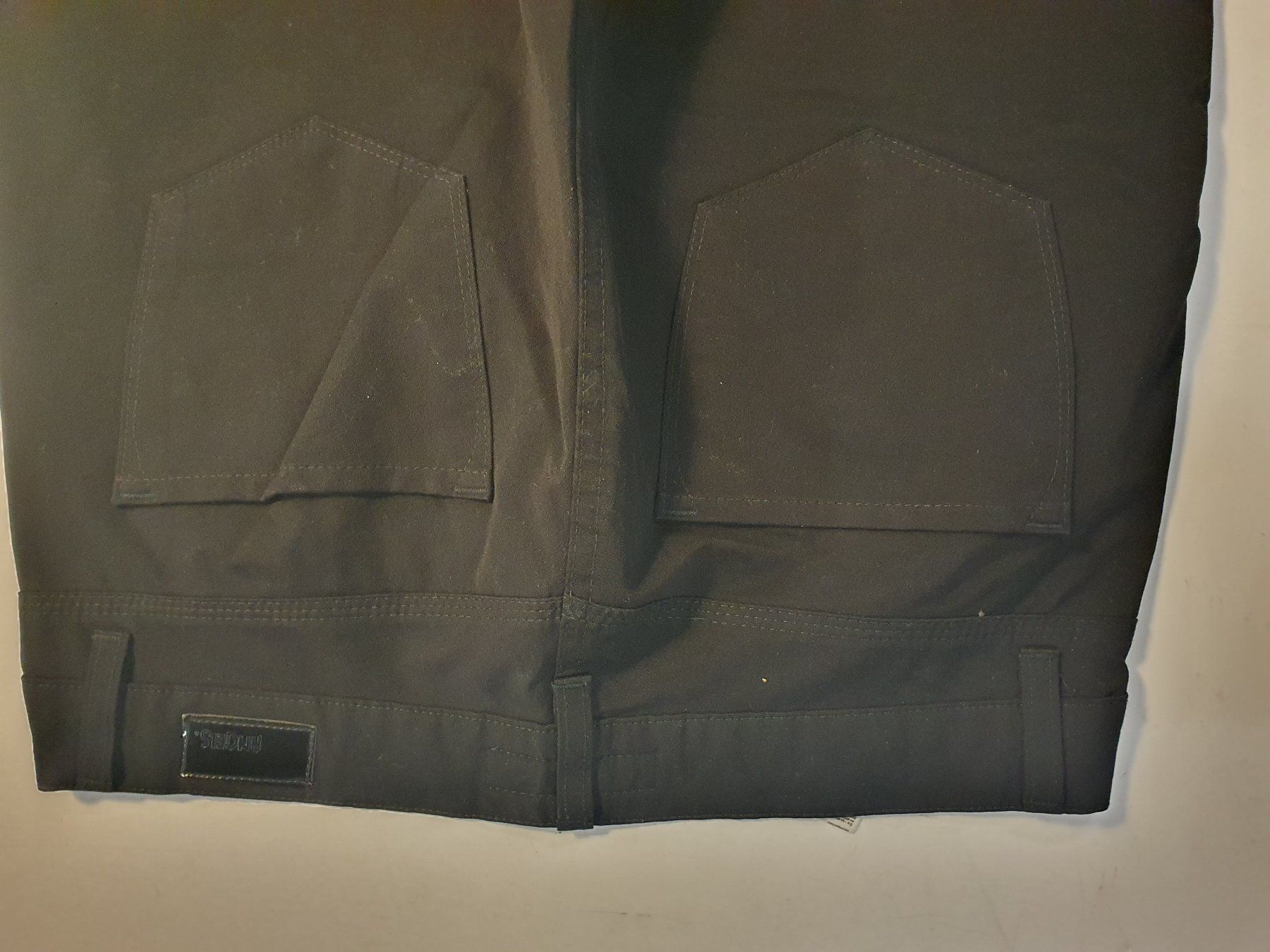 Cambio Jeans: Cambio Jeans schwarz grösse 42 – Gebraucht aus Zürich von loosebone 1