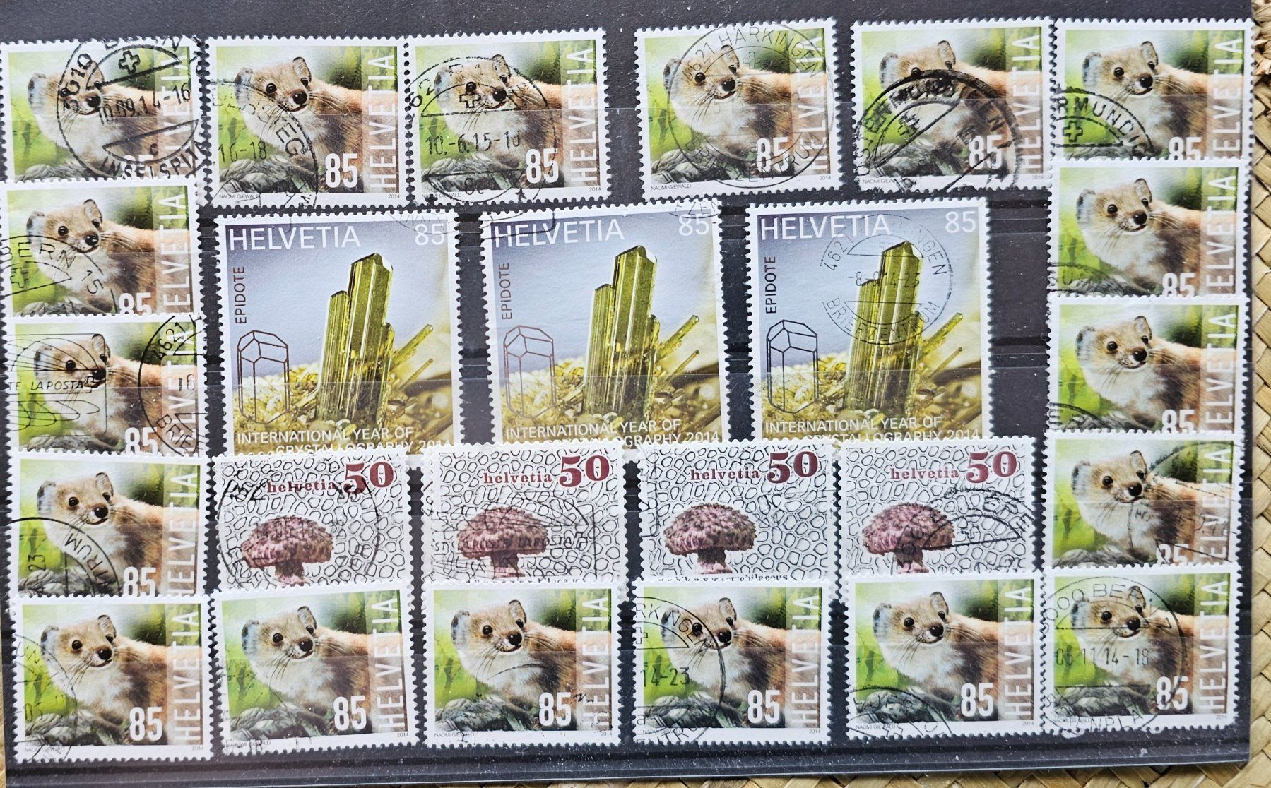 Tutti i francobolli: SUISSE multiples, décoratif – Usato da Les Valettes venduto da Nuba1