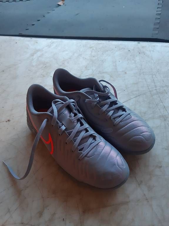 Herrenschuhe: Nike Turnschuhe Gr 40.5 – Gebraucht aus Zürich von vladm