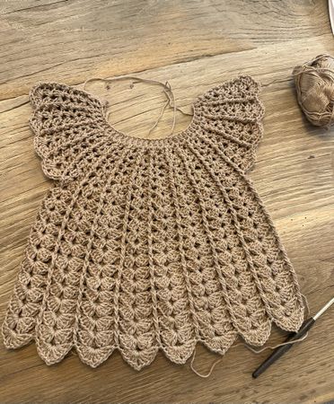 Häkelkleid für Baby, Einzelstück, 0-6 Monate