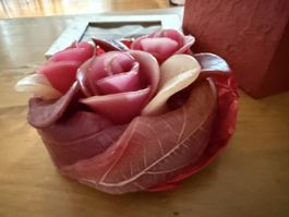 Kerze Rosen Design in Geschenkbox neu und unbenutzt