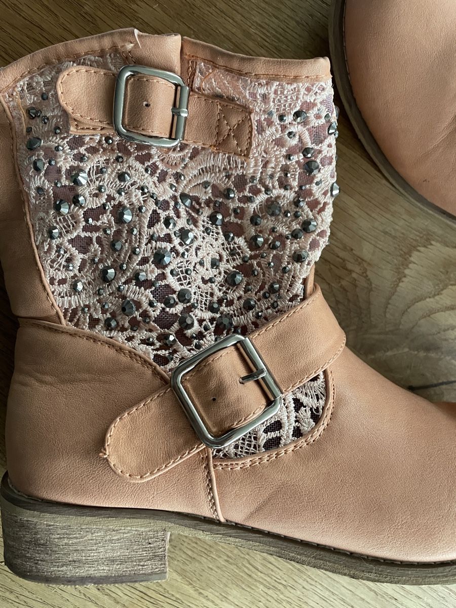 Scarpe da donna: Schöne leichte Sommerboots Grösse 39 – Usato da Altishofen venduto da UrsulaP0102 1