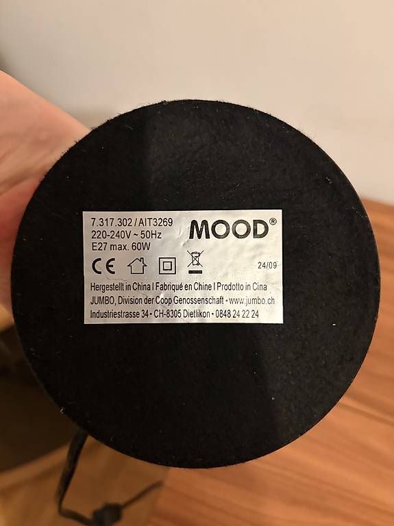 Lampes: Lampe de table moderne noire – D'occasion à Lausanne par YannGrzesiak 1