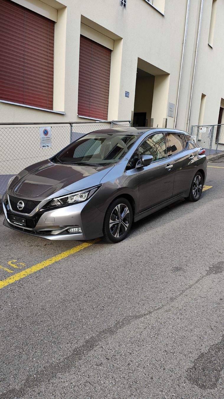 Nissan Autos: Nissan Leaf Tekna – Gebraucht aus Lausanne von LeConfiseur