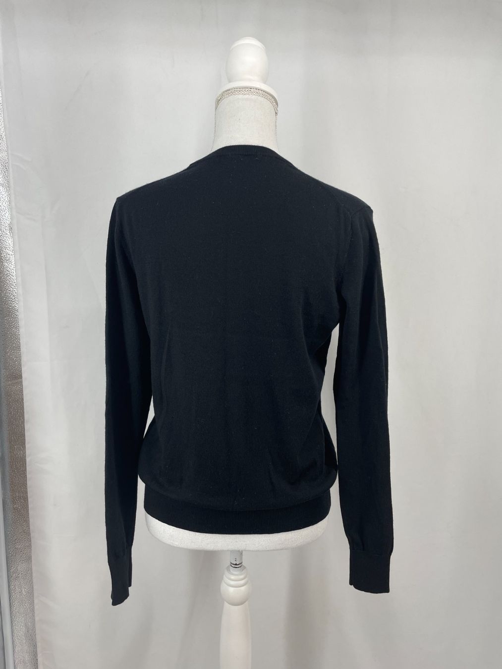 Uniqlo Maglioni & Felpe: UNIQLO - Pull noir 100% laine – Usato da Lausanne venduto da PlusValue_Lausanne 1