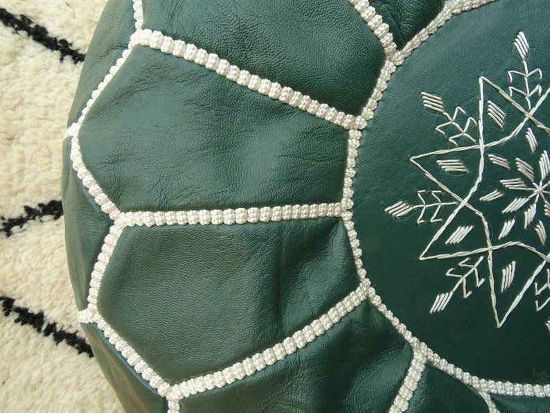 Divani: Pouf  Marocain en Cuir de Marrakech – Nuovo (secondo la descrizione) da cournillens venduto da Haronn 1