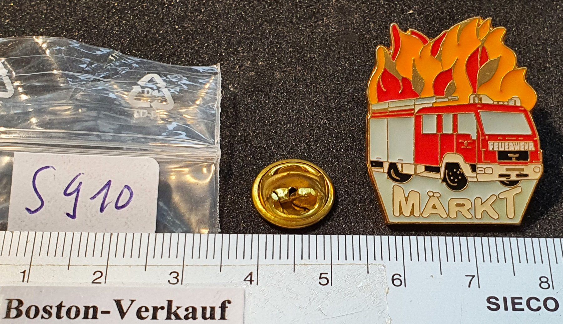 Placchette & Badge: S910 - Pin Feuerwehr MÄRKT – Usato da Reinach BL venduto da Boston-Verkauf 1