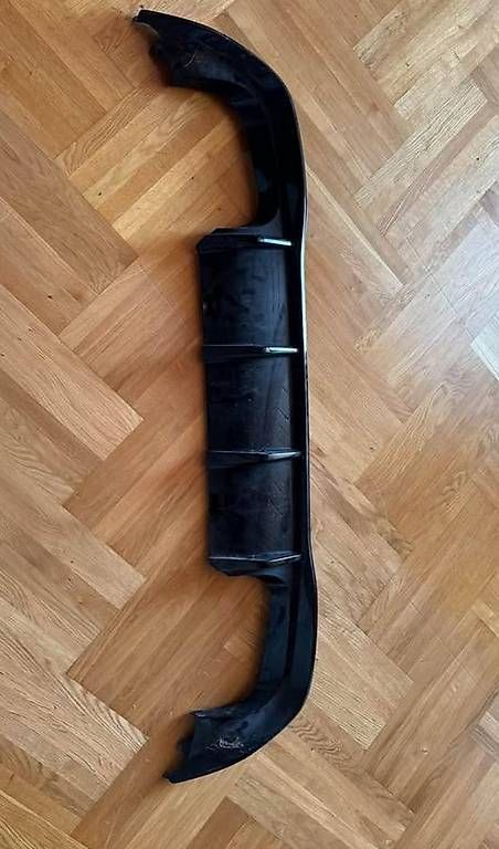 Diffusori di oli essenziali: Heckdiffusor original Golf 8 R – Usato da Braunau venduto da Cyrillpatrick