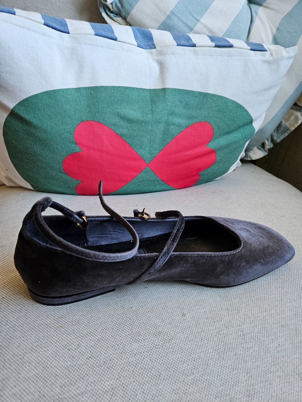 Zara Scarpe da donna: Samt Ballerina – Usato da Zürich venduto da nureni 3
