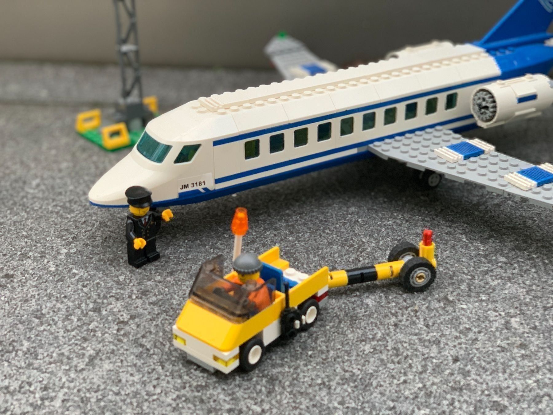 Lego Kit di costruzioni: Lego 3181 Passenger Plane – Usato da Zürich venduto da iri_dqw7 1
